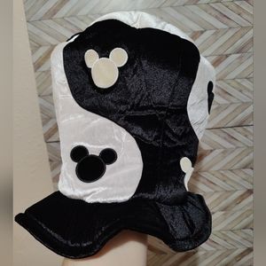 Disney World Mickey Mouse Yin Yang Hat